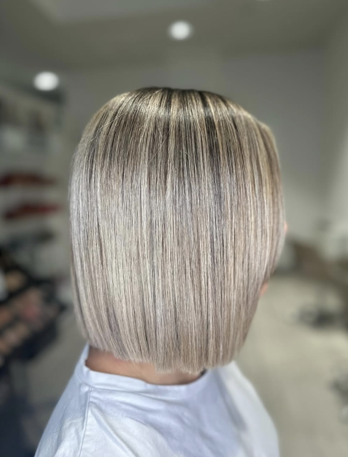 Long bob biondo sartoriale